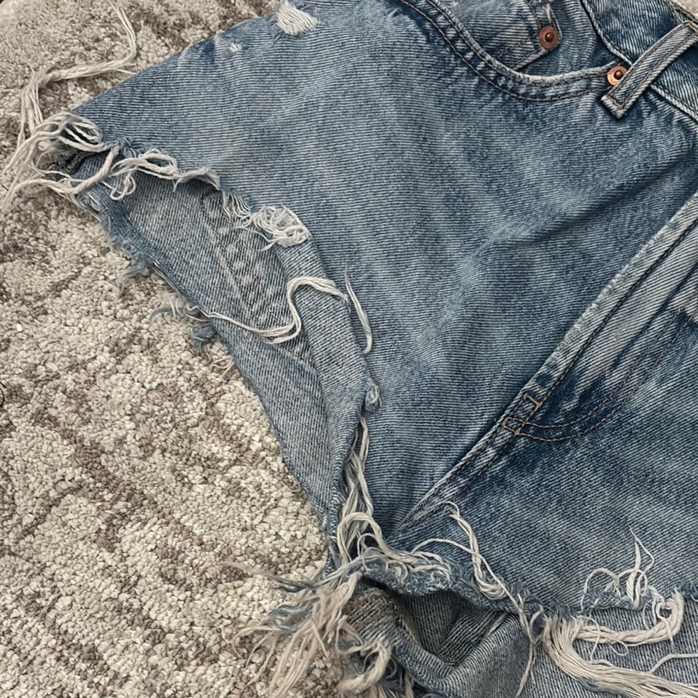 Zara Distressed Blue Jean Shorts - Picture 6 of 15